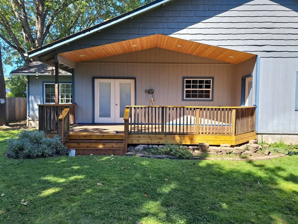Joe Ward Expert Carpentry & Construction | Grants Pass, Or. | Deck Remodel